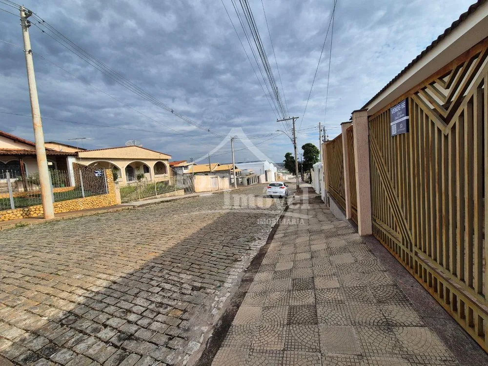 Casa, 2 quartos, 220 m² - Foto 2