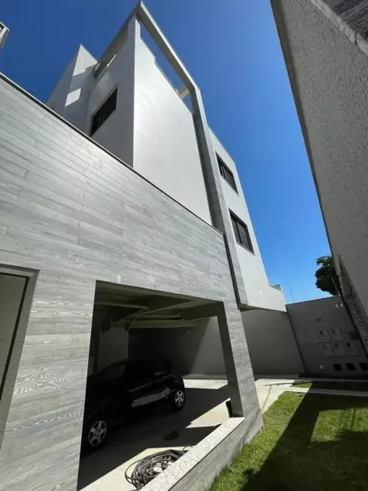 Cobertura à venda com 4 quartos, 190m² - Foto 1