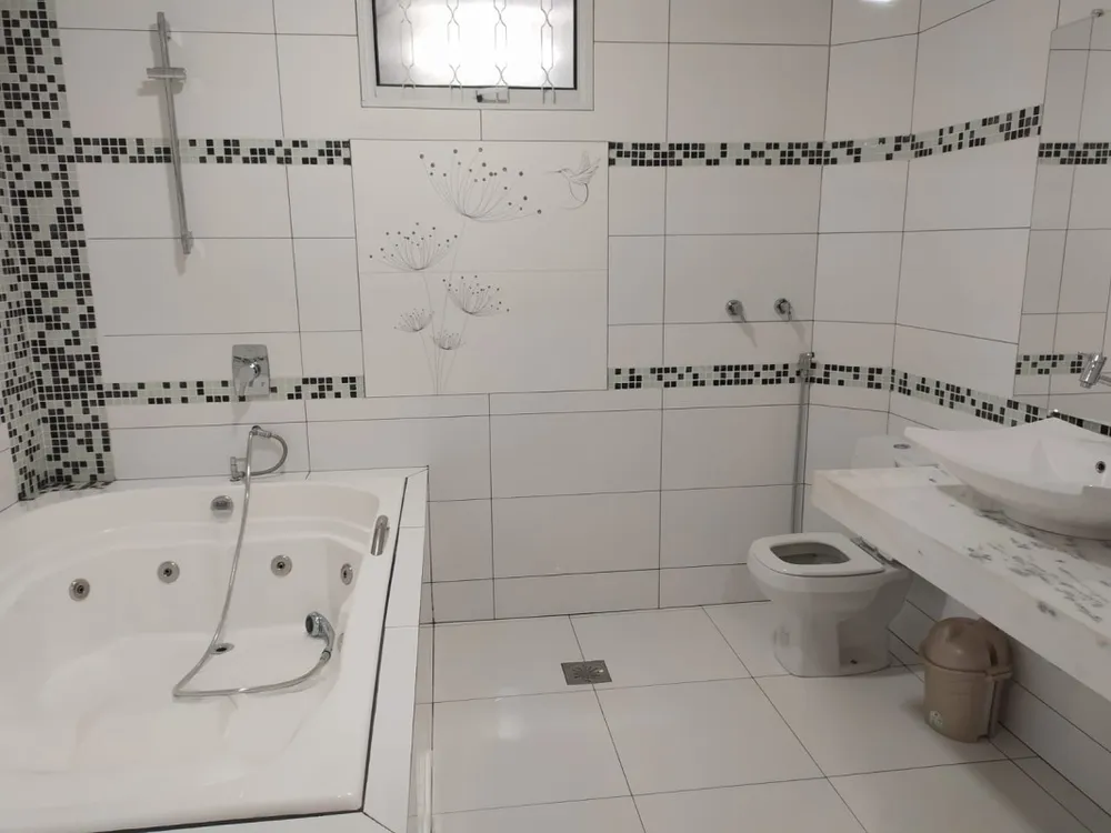 Casa, 3 quartos, 250 m² - Foto 9