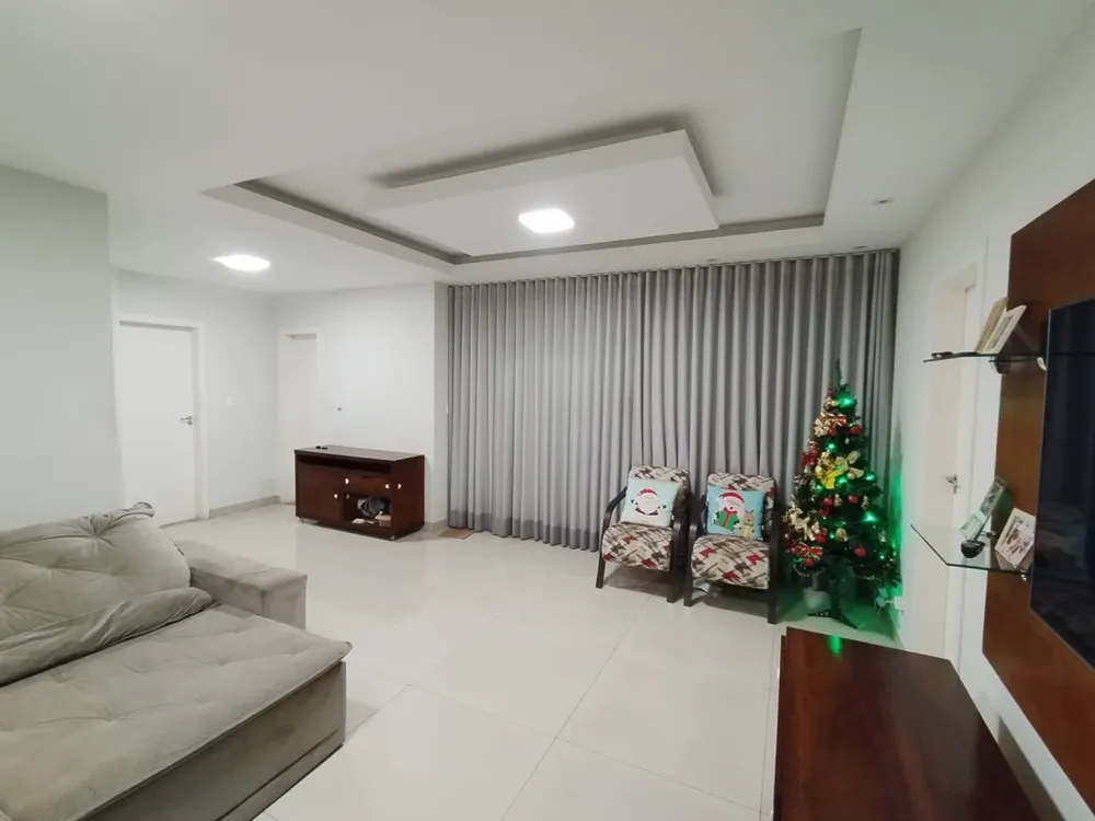 Casa, 3 quartos, 250 m² - Foto 4