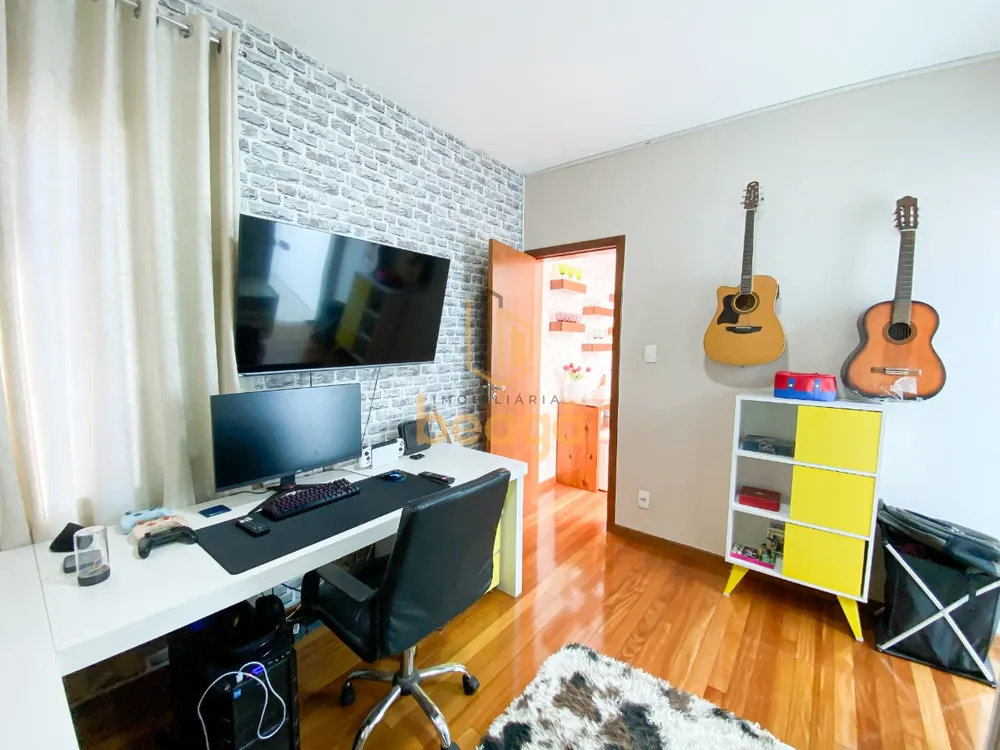 Casa, 3 quartos, 247 m² - Foto 11