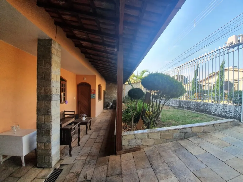 Casa, 3 quartos, 250 m² - Foto 1