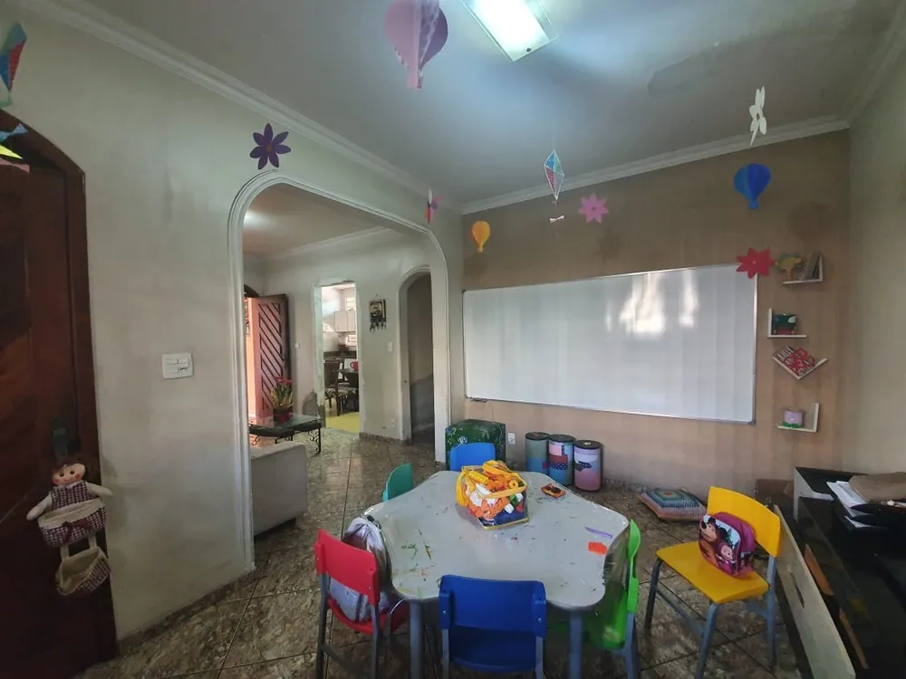 Casa, 3 quartos, 250 m² - Foto 8