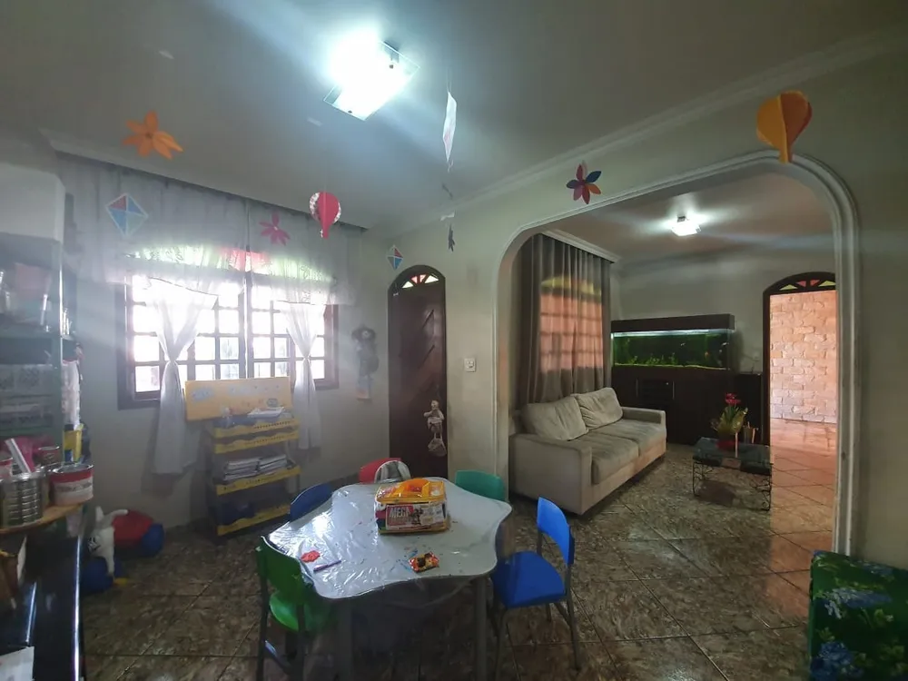 Casa, 3 quartos, 250 m² - Foto 6