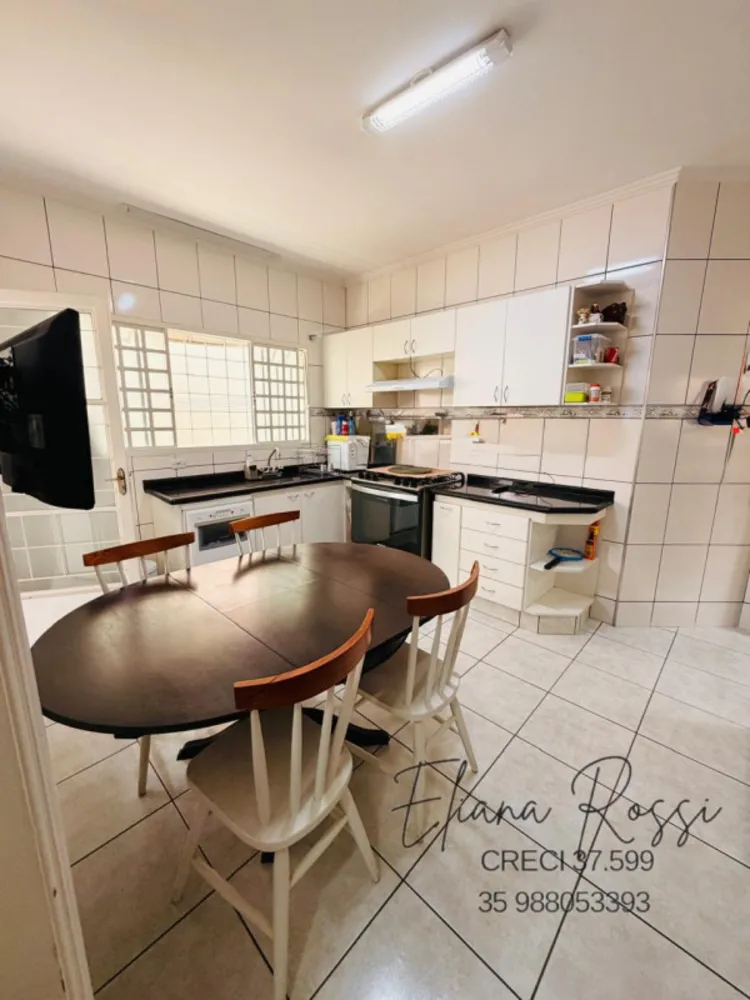 Casa, 3 quartos, 200 m² - Foto 11