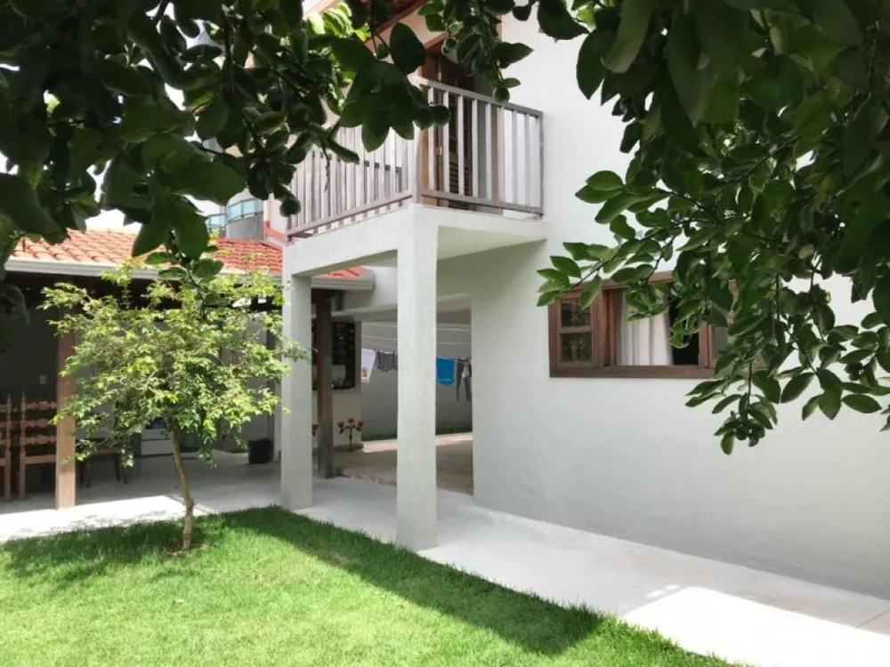 Casa, 3 quartos, 307 m² - Foto 1