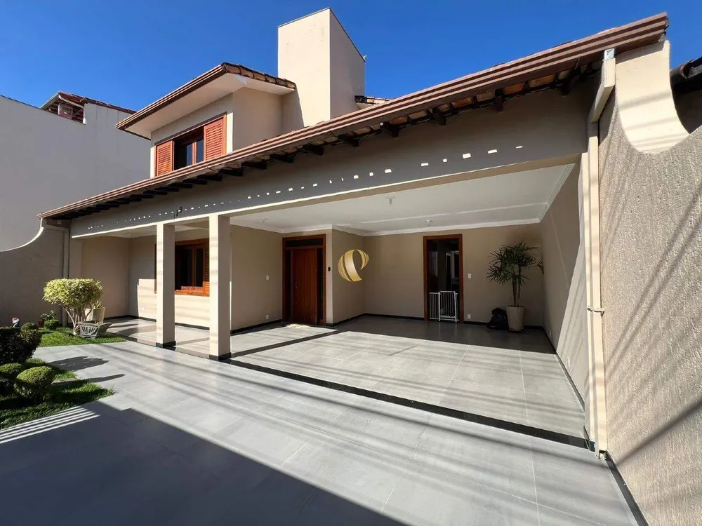 Casa, 4 quartos, 289 m² - Foto 2