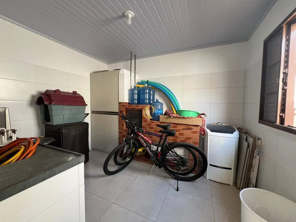 Casa, 4 quartos, 289 m² - Foto 11
