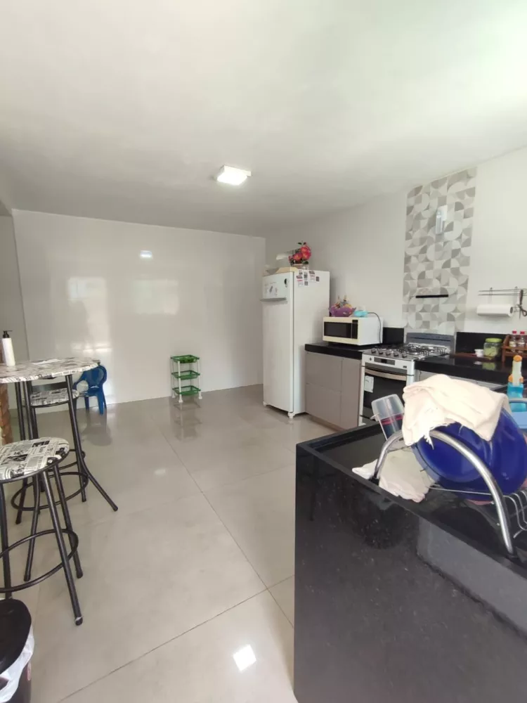 Casa à venda com 3 quartos, 240m² - Foto 4