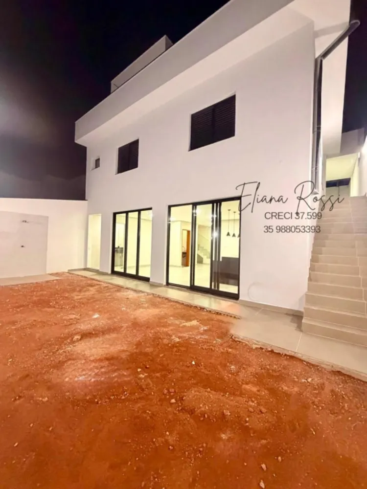 Casa, 3 quartos, 168 m² - Foto 1