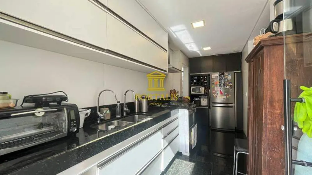 Casa, 3 quartos, 215 m² - Foto 11