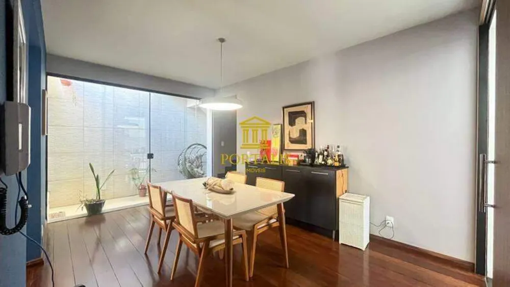 Casa, 3 quartos, 215 m² - Foto 2