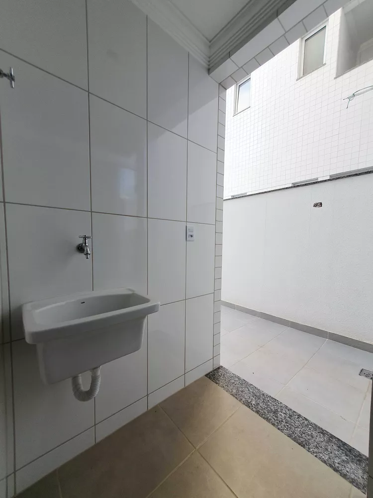 Apartamento à venda com 3 quartos, 80m² - Foto 4