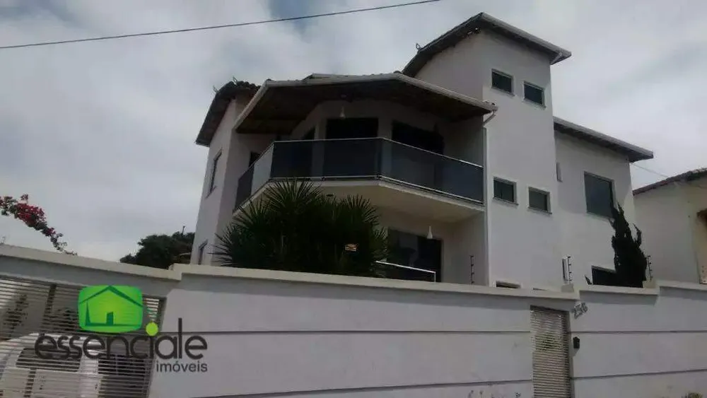 Casa, 4 quartos, 315 m² - Foto 1