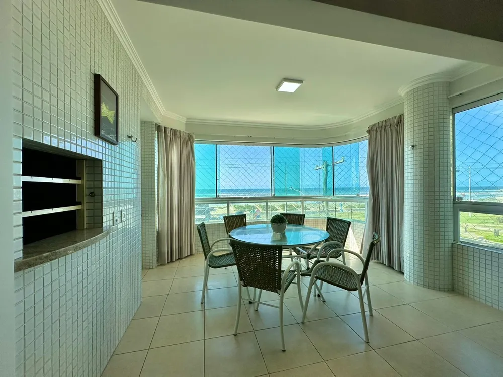 Apartamento, 3 quartos, 256 m² - Foto 1