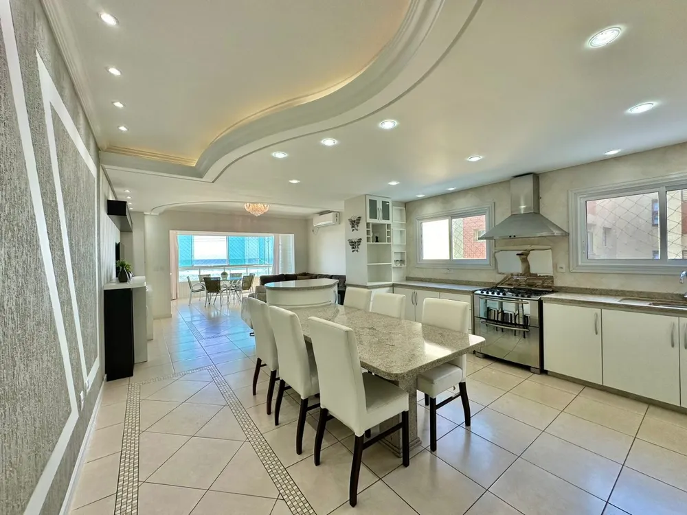 Apartamento, 3 quartos, 256 m² - Foto 4