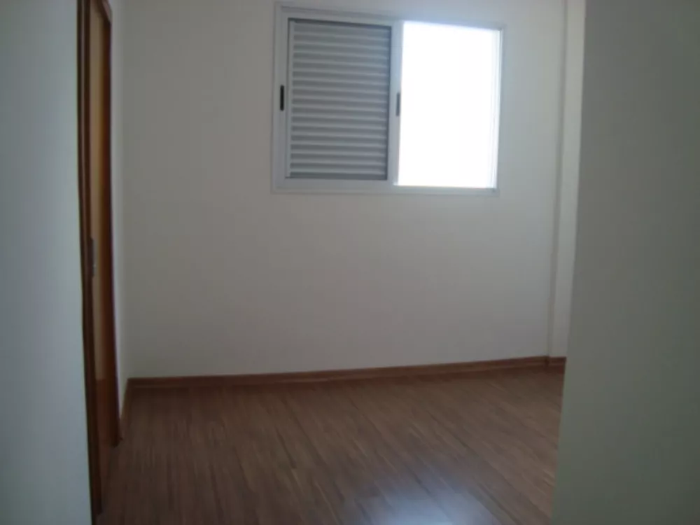 Apartamento à venda com 4 quartos, 210m² - Foto 6