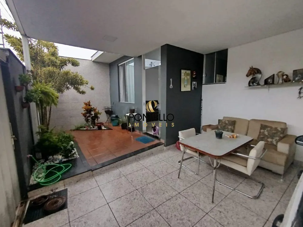 Casa, 2 quartos, 58 m² - Foto 1