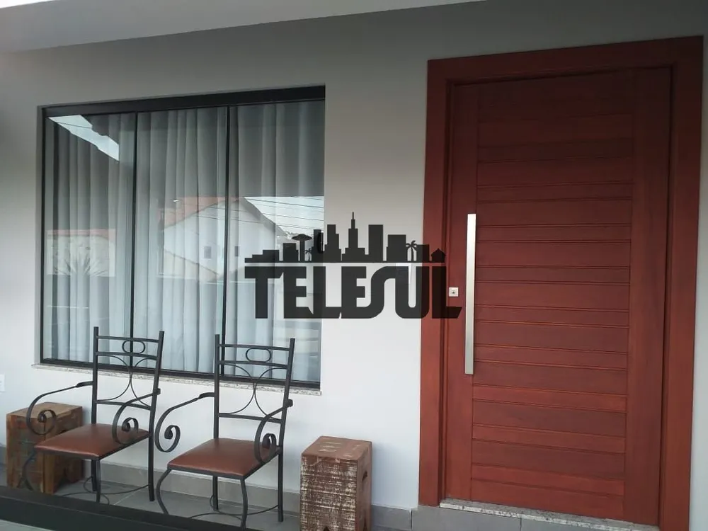 Casa, 3 quartos, 267 m² - Foto 1