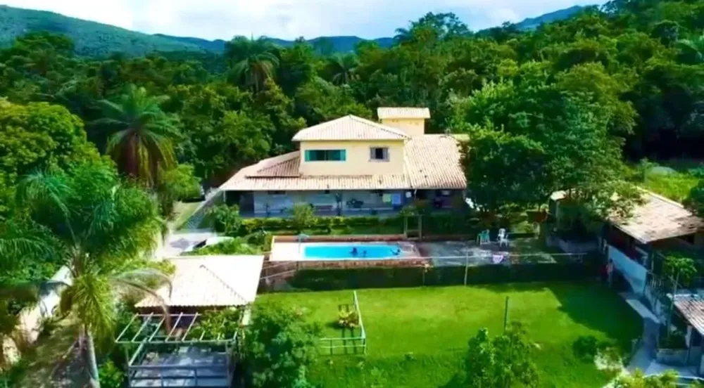 Sítio, 5 quartos, 2000 m² - Foto 1