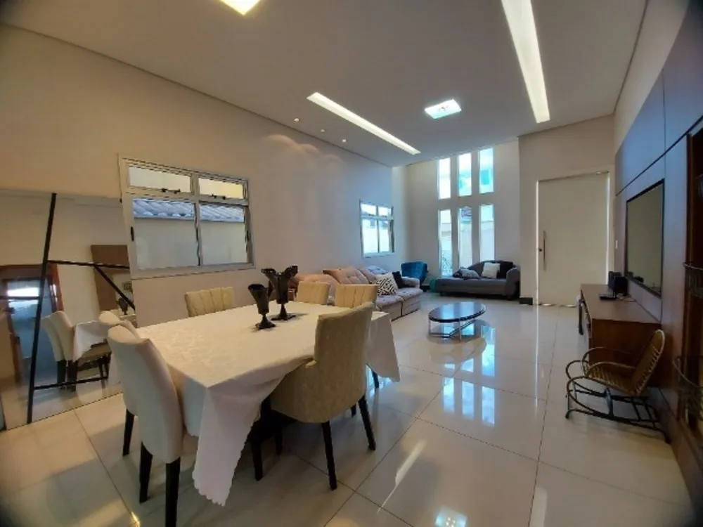 Casa, 4 quartos, 201 m² - Foto 9