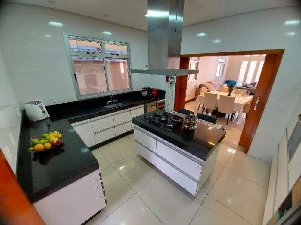 Casa, 4 quartos, 201 m² - Foto 13