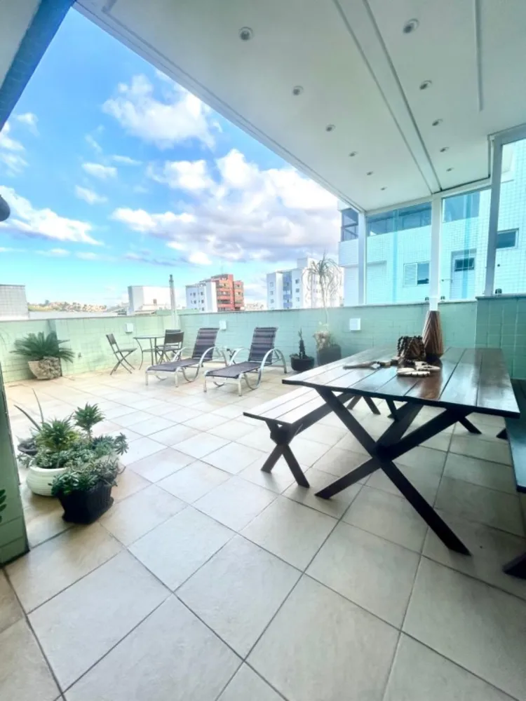 Cobertura, 3 quartos, 208 m² - Foto 1