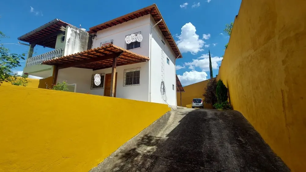 Casa, 3 quartos, 220 m² - Foto 1