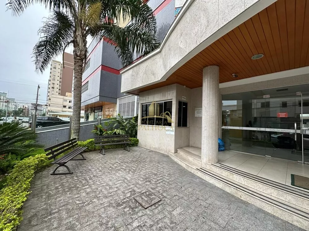 Apartamento à venda com 3 quartos, 126m² - Foto 2