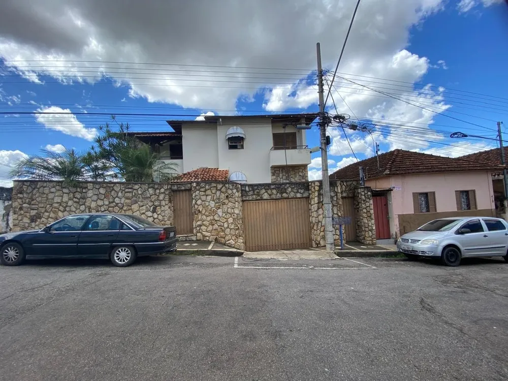 Casa, 4 quartos, 431 m² - Foto 1