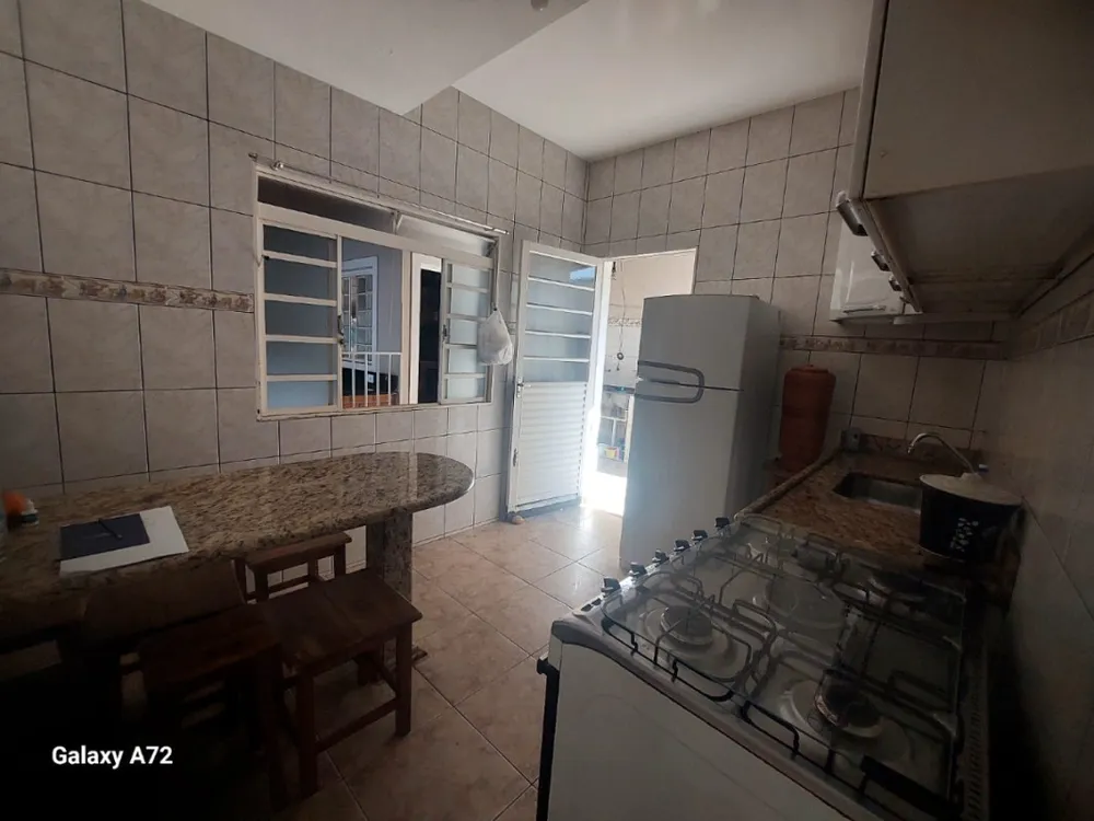 Casa, 5 quartos, 126 m² - Foto 2