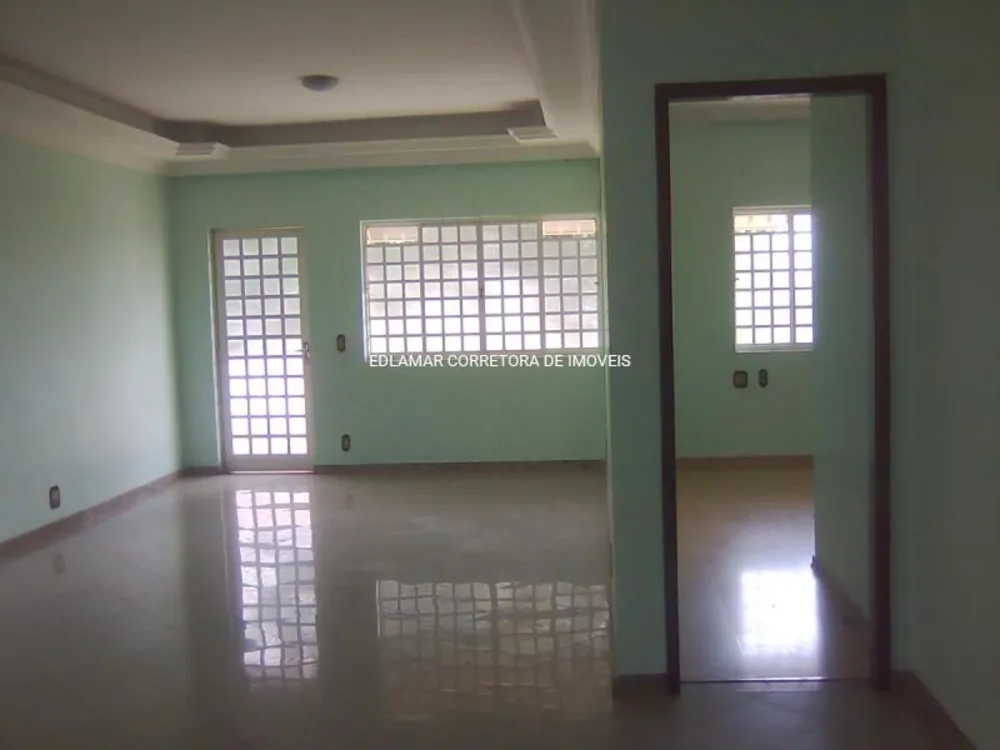 Casa, 5 quartos, 435 m² - Foto 1