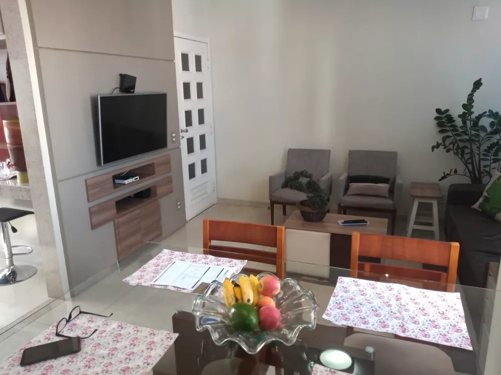 Apartamento à venda com 3 quartos, 72m² - Foto 1