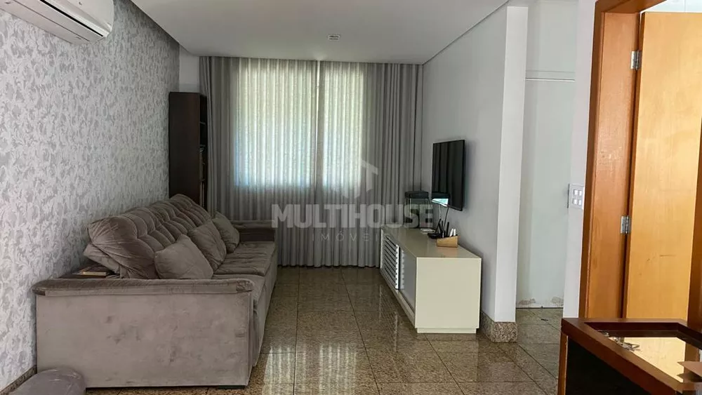 Casa à venda com 3 quartos, 200m² - Foto 4