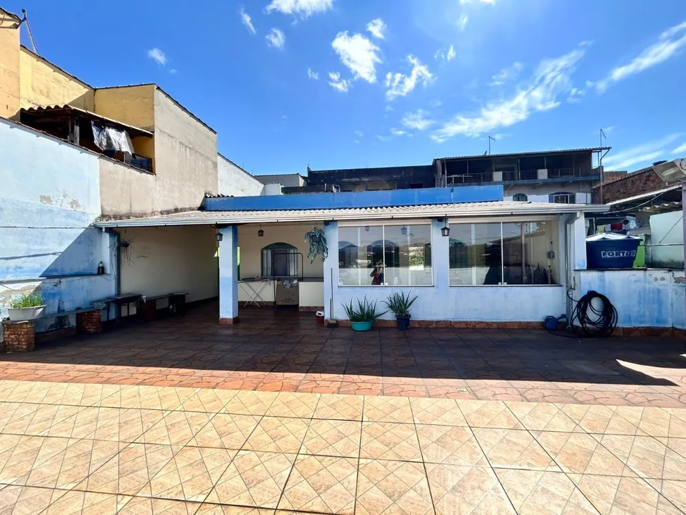 Casa, 3 quartos, 250 m² - Foto 1