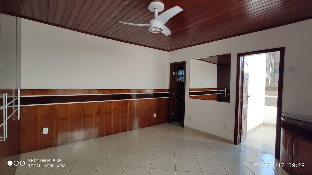Casa à venda com 4 quartos - Foto 2