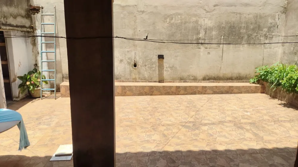 Casa, 6 quartos, 240 m² - Foto 14