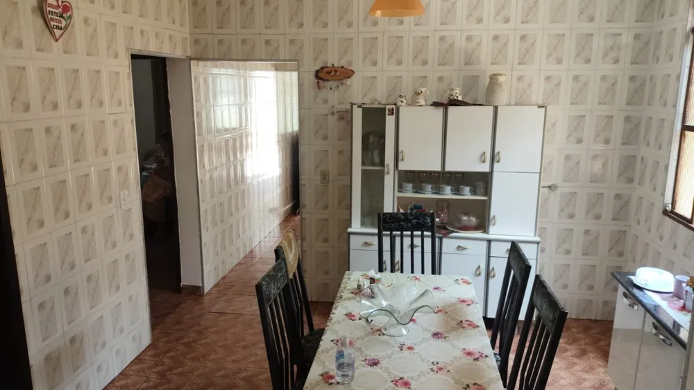 Casa, 6 quartos, 240 m² - Foto 11