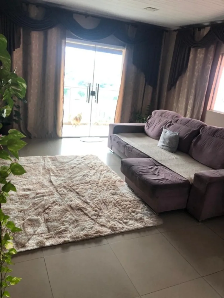 Casa, 6 quartos, 240 m² - Foto 2