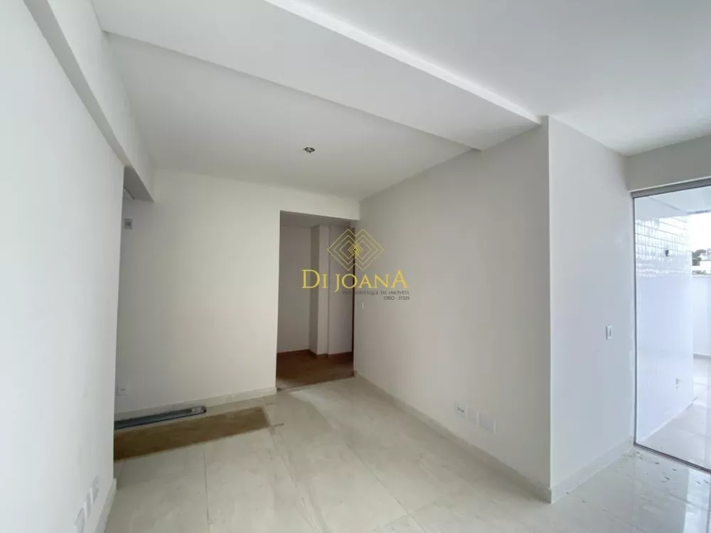 Apartamento à venda com 3 quartos, 130m² - Foto 2