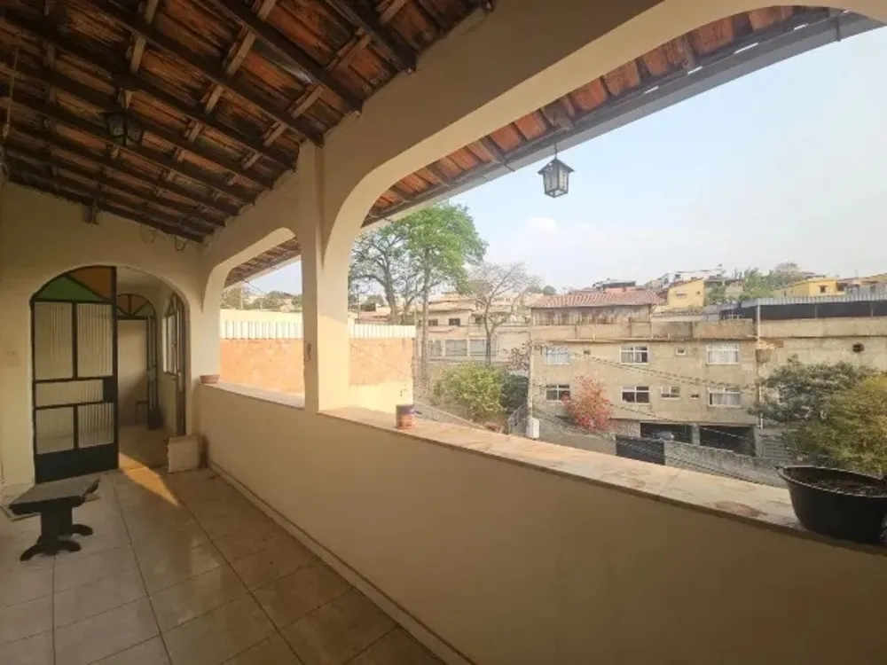 Casa, 4 quartos, 350 m² - Foto 2
