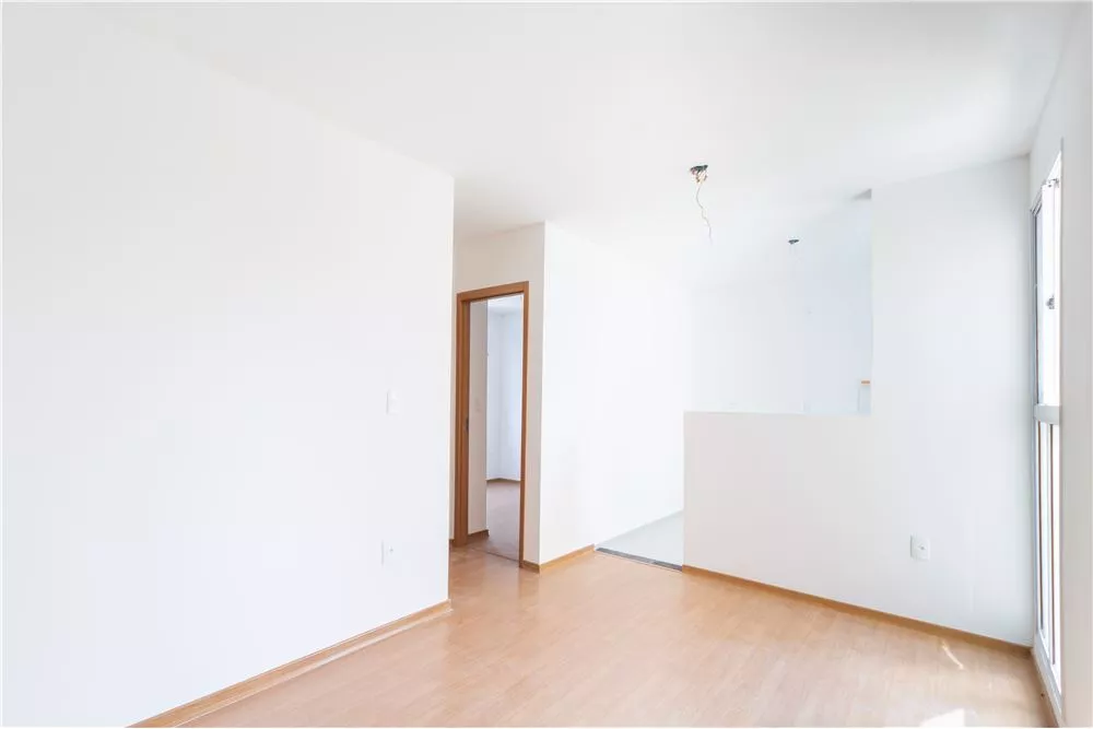 Apartamento à venda com 2 quartos, 39m² - Foto 2