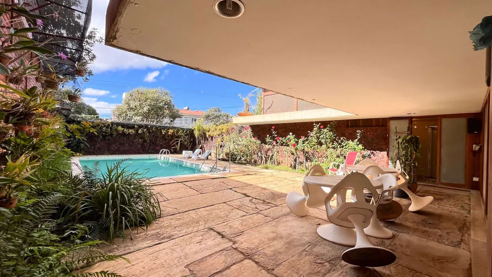 Casa, 4 quartos, 1000 m² - Foto 1