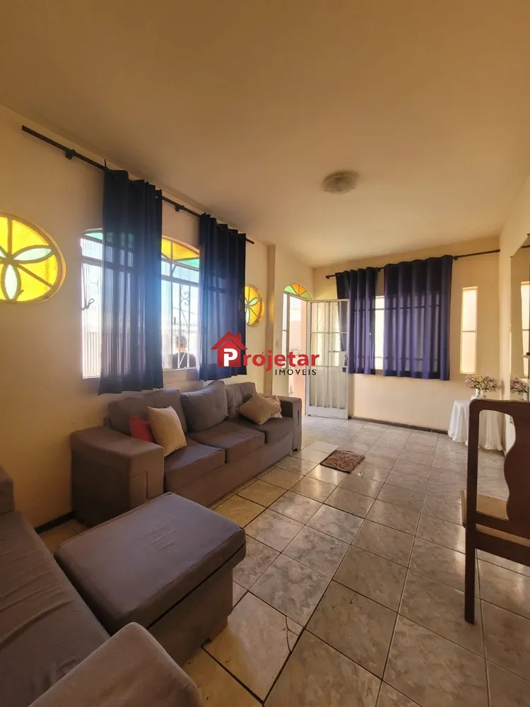 Casa, 3 quartos, 191 m² - Foto 1