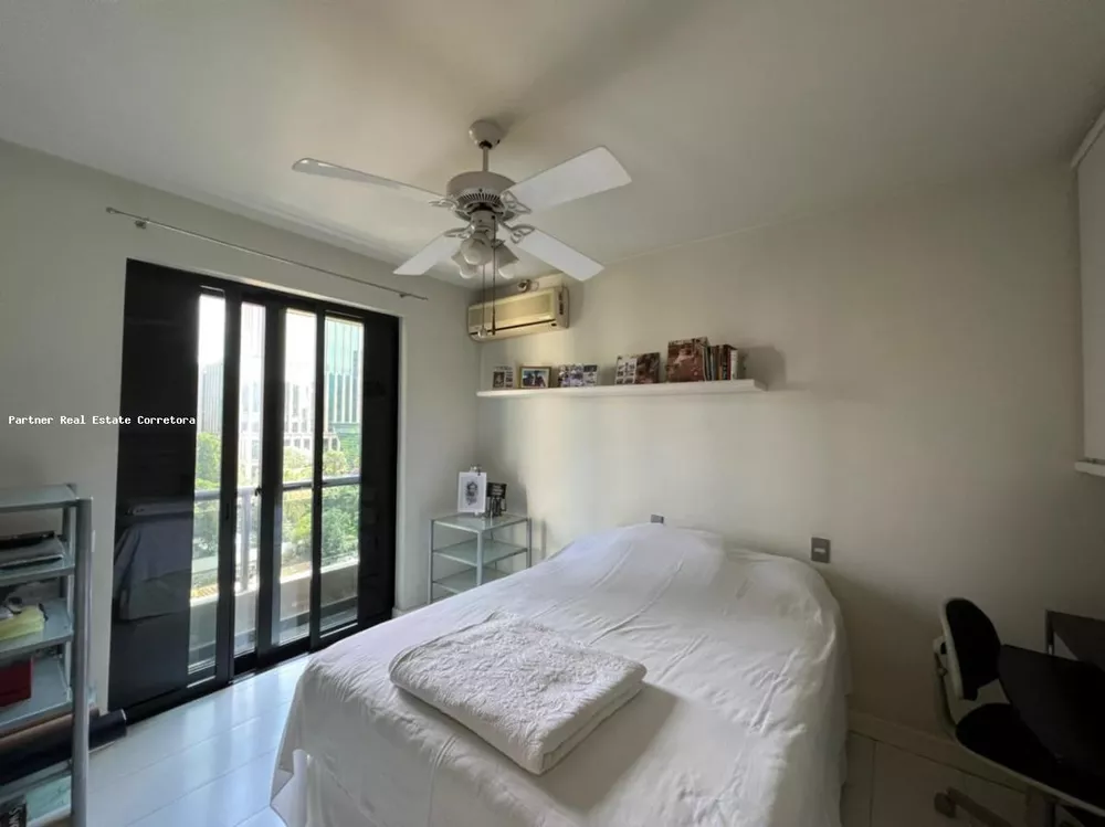 Apartamento à venda com 4 quartos, 220m² - Foto 23