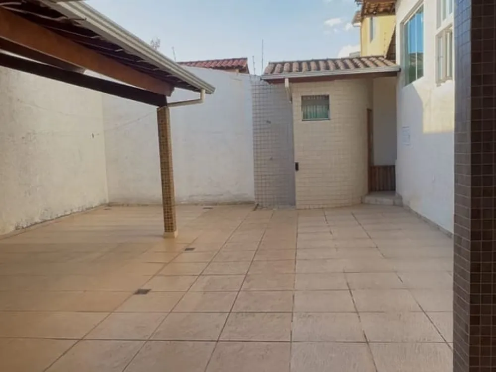 Casa, 3 quartos, 256 m² - Foto 3