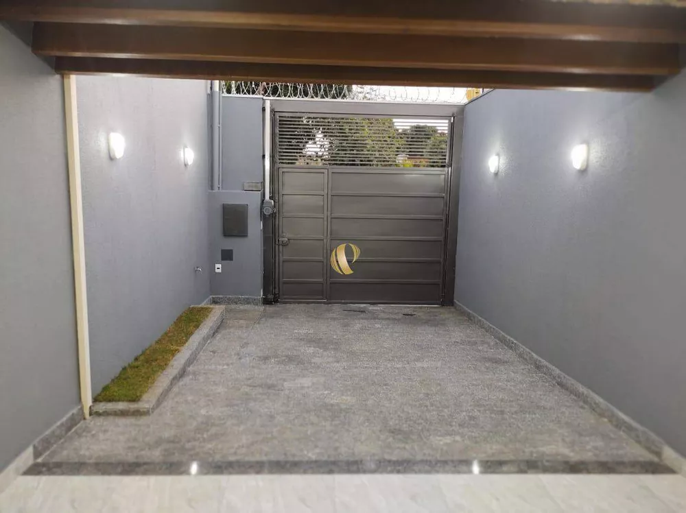 Casa à venda com 2 quartos, 100m² - Foto 2