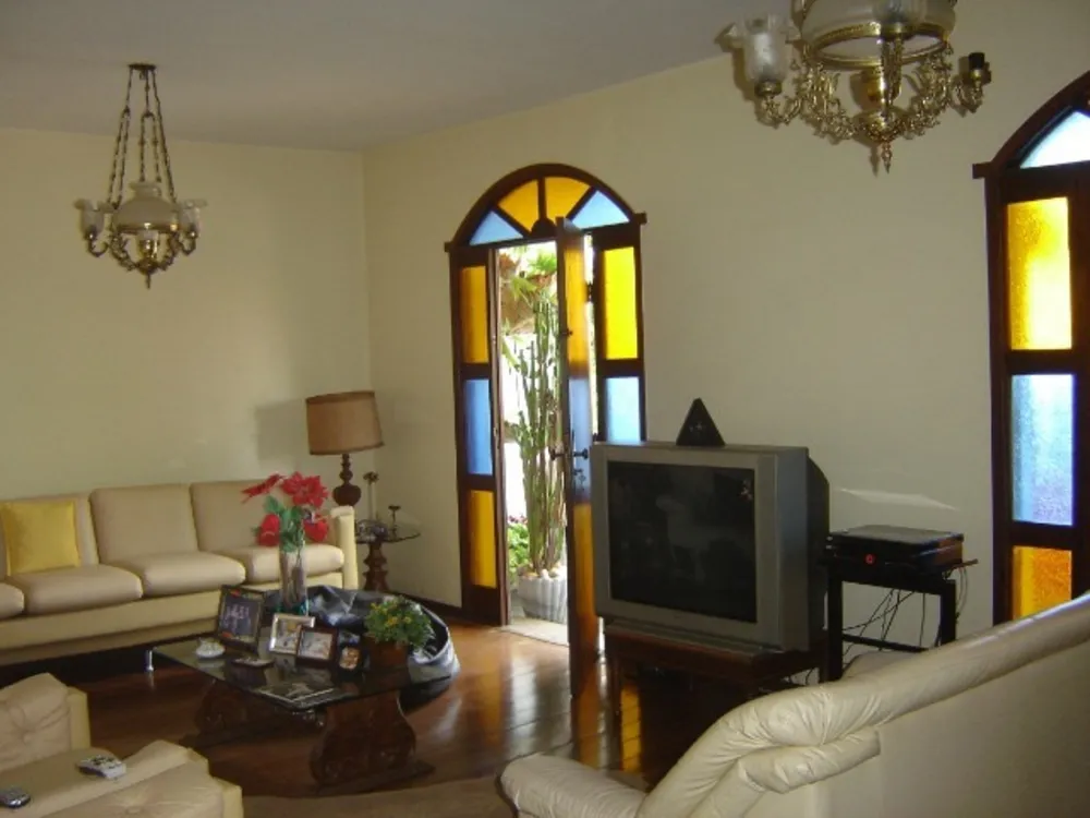 Casa, 3 quartos, 292 m² - Foto 2