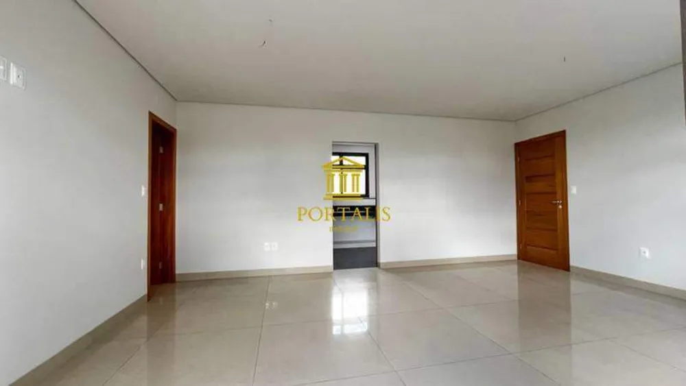 Apartamento, 3 quartos, 187 m² - Foto 2