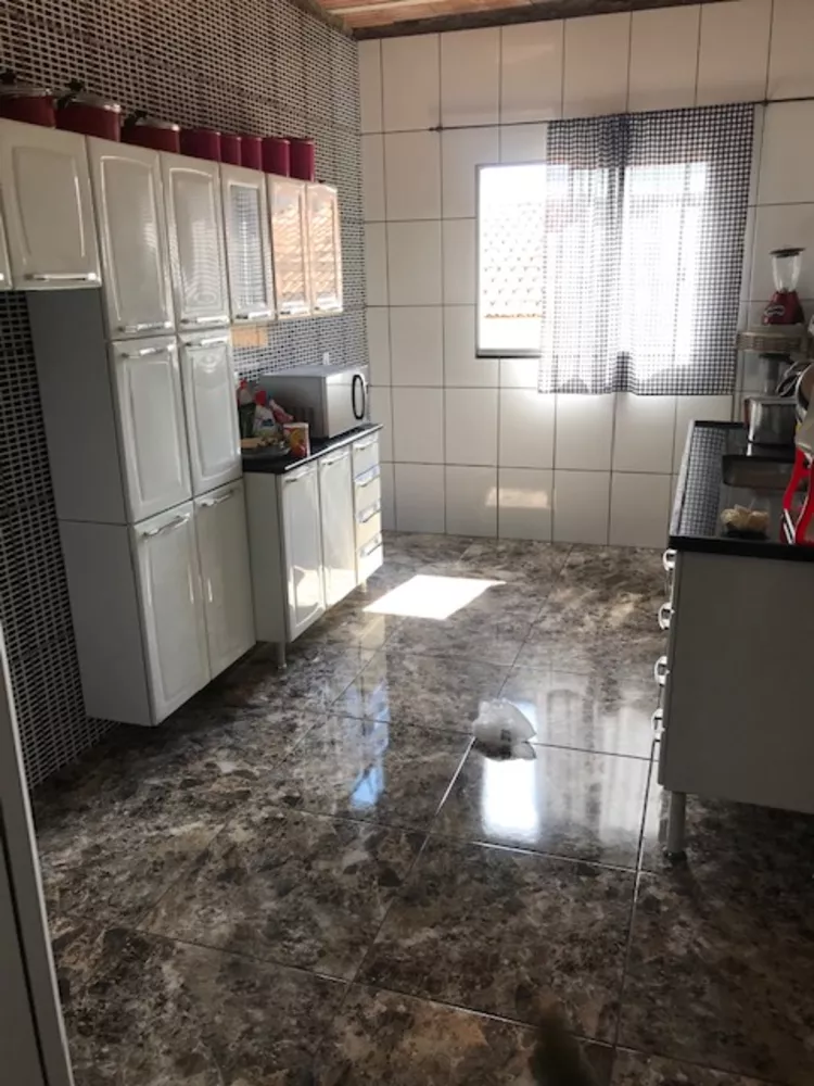 Casa à venda com 2 quartos, 375m² - Foto 4